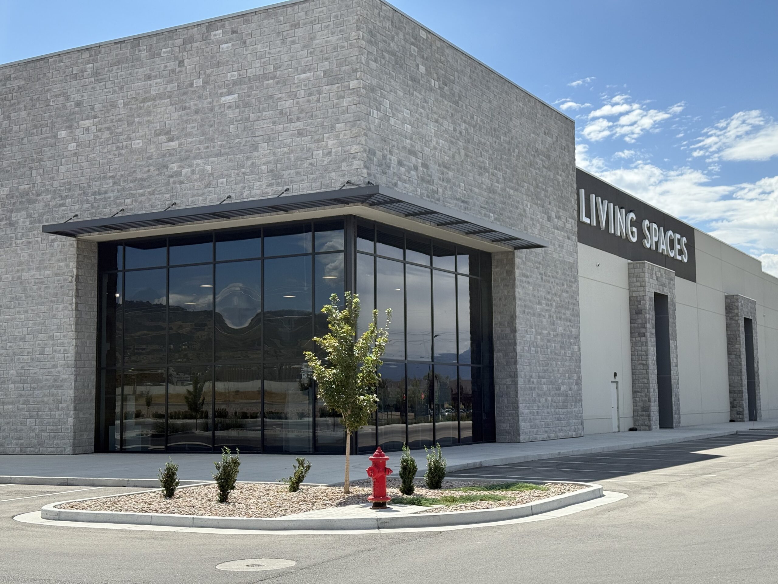 107000 Exterior Sunshades - Mapes 3